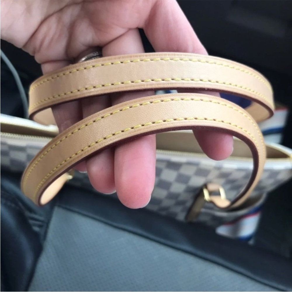 EUC Louis Vuitton Totally MM Azur - Picture 4 of 9